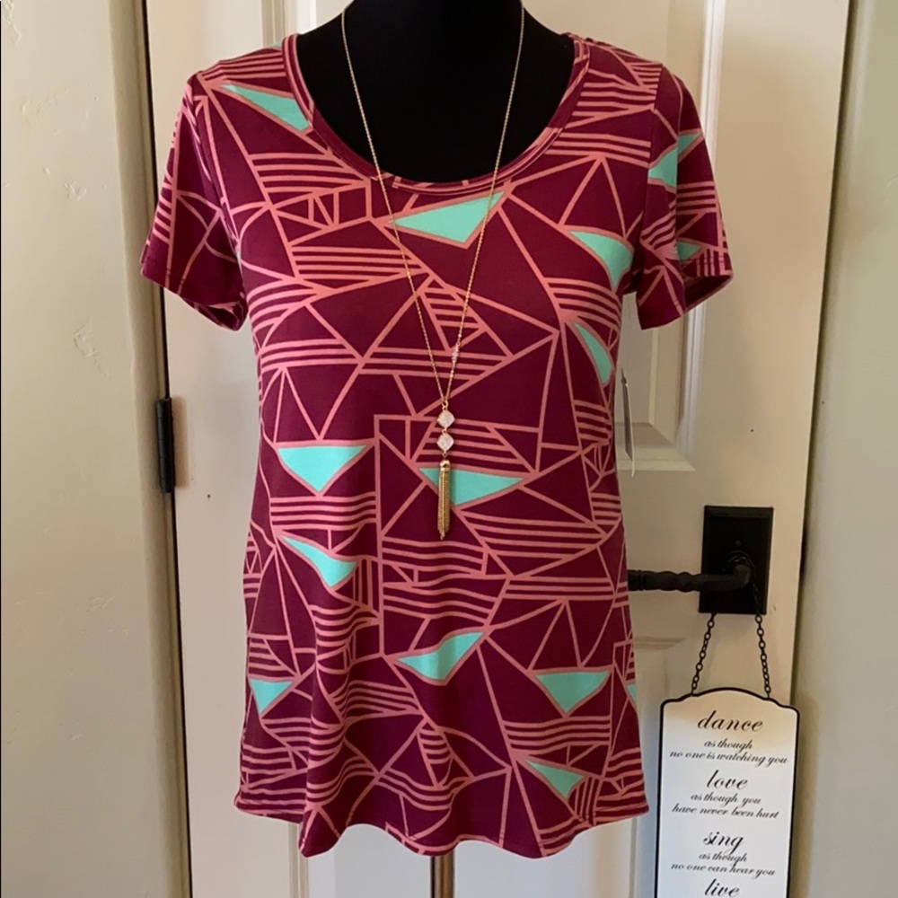 XS LuLaRoe Classic T
